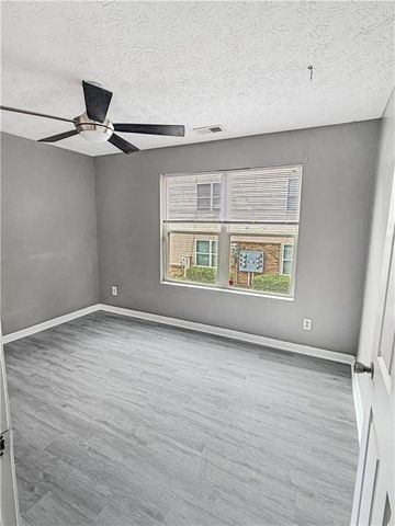 6203 Fairington Ridge Circle, Lithonia, GA 30038