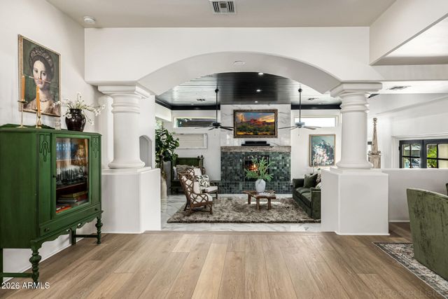 6157 E BROADWAY Avenue, Apache Junction, AZ 85119