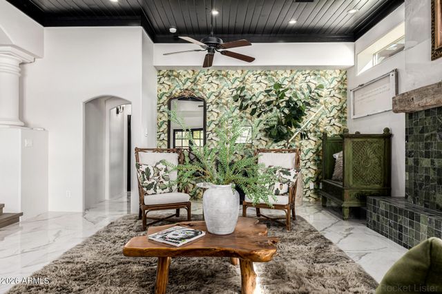 6157 E BROADWAY Avenue, Apache Junction, AZ 85119