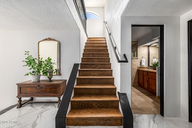 6157 E BROADWAY Avenue, Apache Junction, AZ 85119