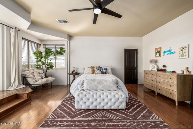 6157 E BROADWAY Avenue, Apache Junction, AZ 85119