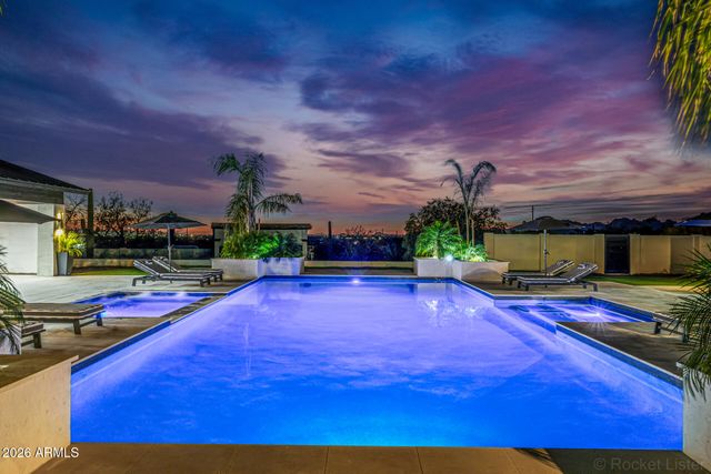 6157 E BROADWAY Avenue, Apache Junction, AZ 85119