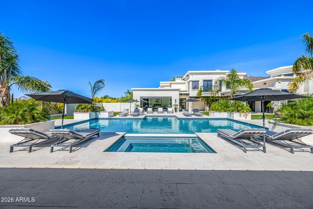 6157 E BROADWAY Avenue, Apache Junction, AZ 85119