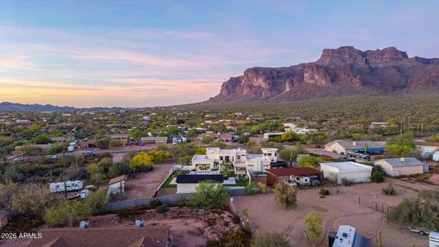 6157 E BROADWAY Avenue, Apache Junction, AZ 85119