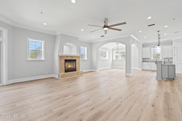 1616 RIVER Road 103, Jacksonville, FL 32207