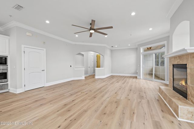 1616 RIVER Road 103, Jacksonville, FL 32207