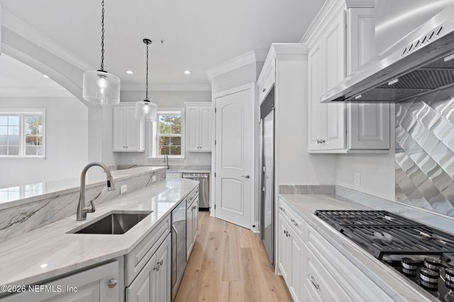 1616 RIVER Road 103, Jacksonville, FL 32207