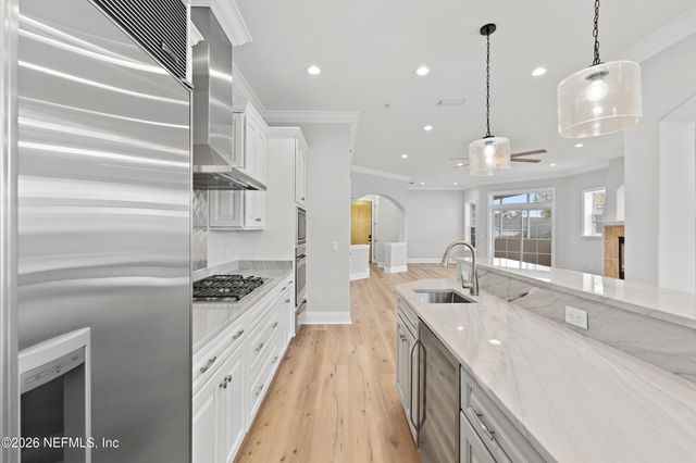 1616 RIVER Road 103, Jacksonville, FL 32207