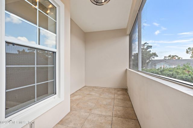 1616 RIVER Road 103, Jacksonville, FL 32207