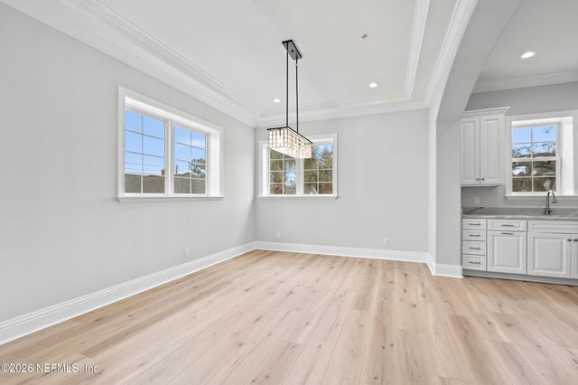 1616 RIVER Road 103, Jacksonville, FL 32207