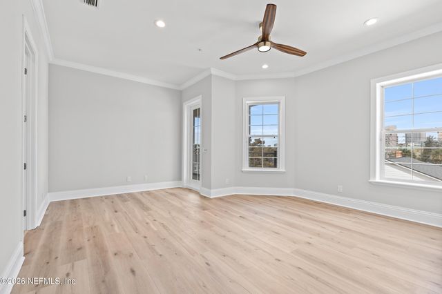 1616 RIVER Road 103, Jacksonville, FL 32207