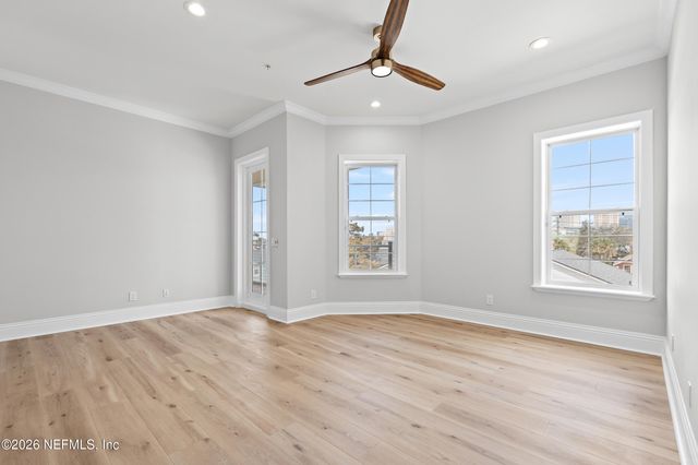 1616 RIVER Road 103, Jacksonville, FL 32207