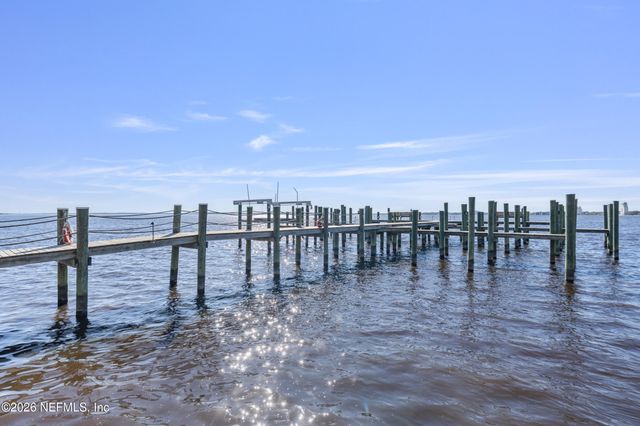 1616 RIVER Road 103, Jacksonville, FL 32207