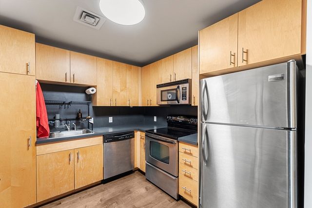 700 Harrison Ave 516, Boston, MA 02118