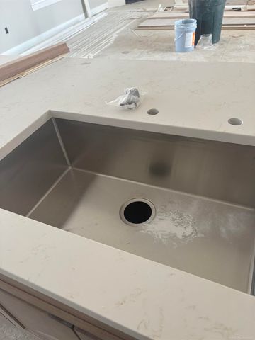 10505 Excalibur Drive, Shelby Twp, MI 48315