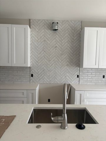 10505 Excalibur Drive, Shelby Twp, MI 48315