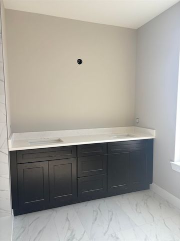 10505 Excalibur Drive, Shelby Twp, MI 48315