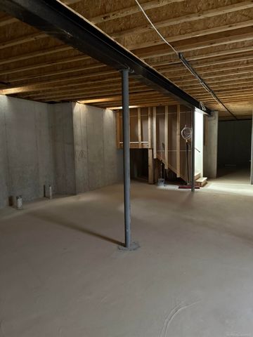 10505 Excalibur Drive, Shelby Twp, MI 48315