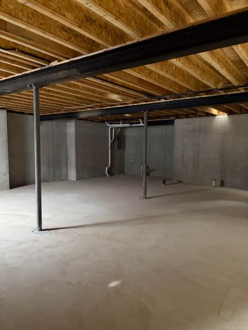 10505 Excalibur Drive, Shelby Twp, MI 48315