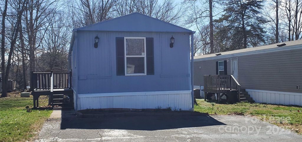 113 Sycamore Lane, Lake Wylie, SC 29710