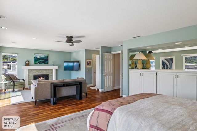 24 Mooring Rd, San Rafael, CA 94901