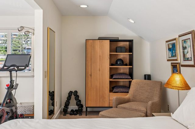 24 Mooring Rd, San Rafael, CA 94901