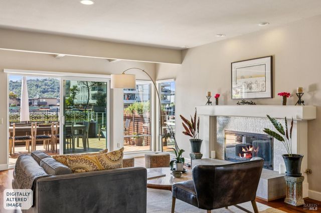 24 Mooring Rd, San Rafael, CA 94901