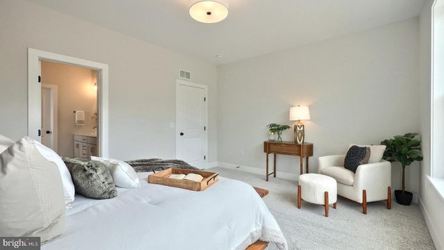 15 VISTA CT, Lititz, PA 17543