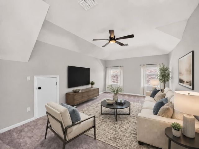 311 Bear Oak ST, Hutto, TX 78634