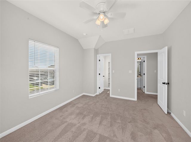 311 Bear Oak ST, Hutto, TX 78634