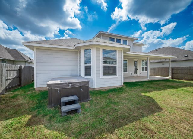 311 Bear Oak ST, Hutto, TX 78634