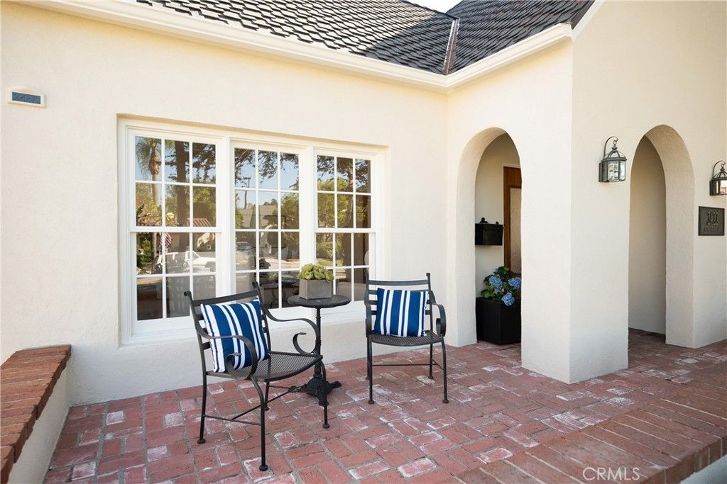 2422 N Heliotrope, Santa Ana, CA 92706 — photo 4