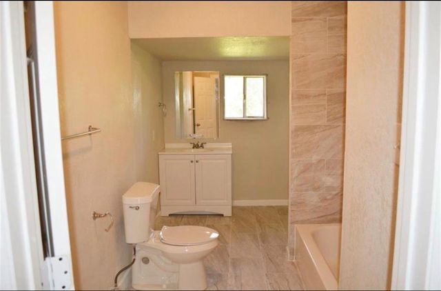 4839 Ventura Lane A, Houston, TX 77021
