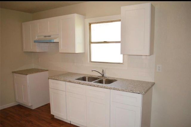 4839 Ventura Lane A, Houston, TX 77021