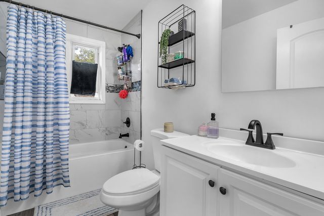 6803 Schneider Avenue, Hammond, IN 46323