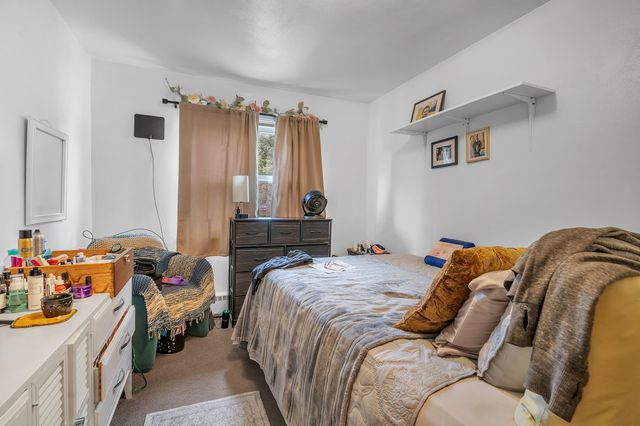 6803 Schneider Avenue, Hammond, IN 46323