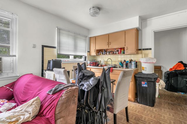 6803 Schneider Avenue, Hammond, IN 46323