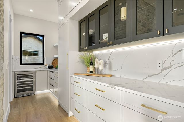 5414 Lasiandra Drive, Blaine, WA 98230