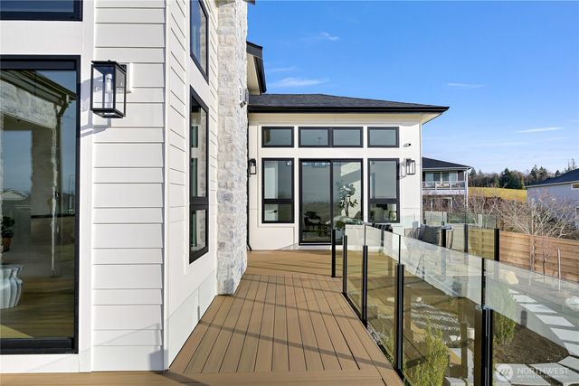 5414 Lasiandra Drive, Blaine, WA 98230