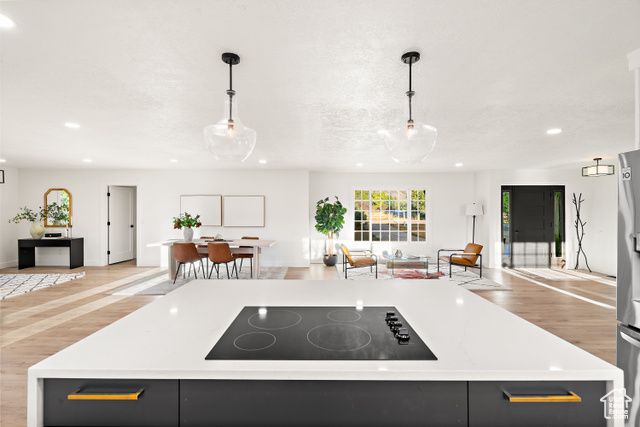 567 S 8850 E, Huntsville, UT 84317