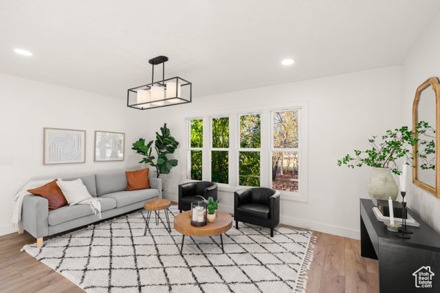 567 S 8850 E, Huntsville, UT 84317