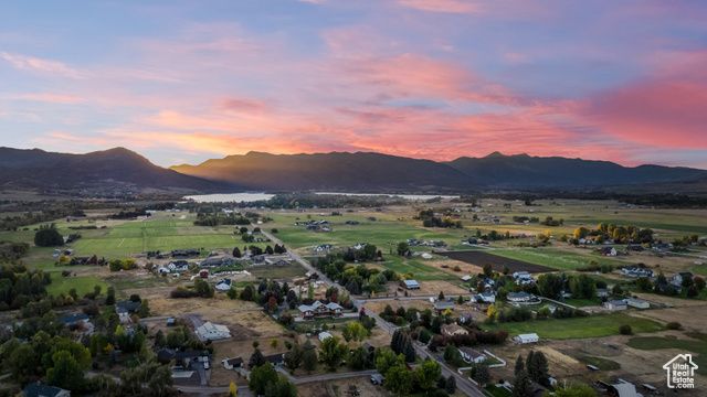 567 S 8850 E, Huntsville, UT 84317