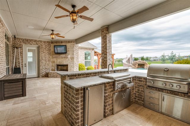 312 Angelina Drive, Aledo, TX 76008