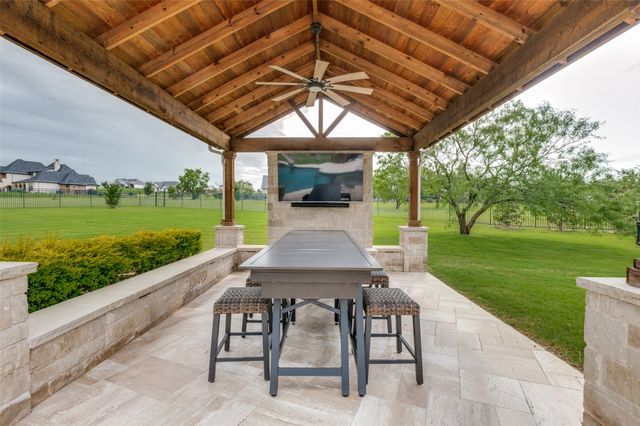 312 Angelina Drive, Aledo, TX 76008