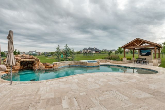 312 Angelina Drive, Aledo, TX 76008