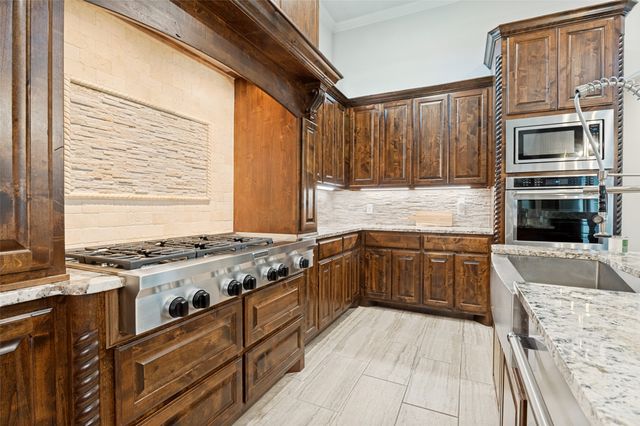 312 Angelina Drive, Aledo, TX 76008