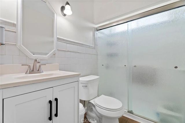 10550 Tamarack Avenue, Los Angeles, CA 91331