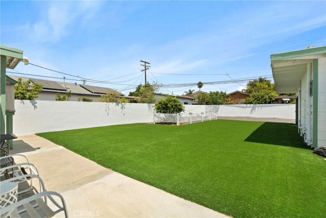 10550 Tamarack Avenue, Los Angeles, CA 91331