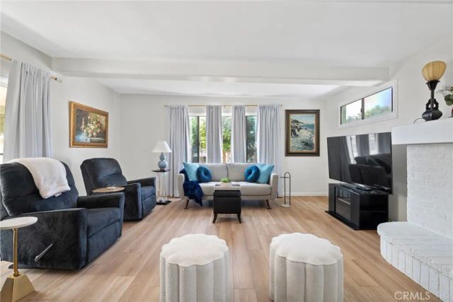 10550 Tamarack Avenue, Los Angeles, CA 91331