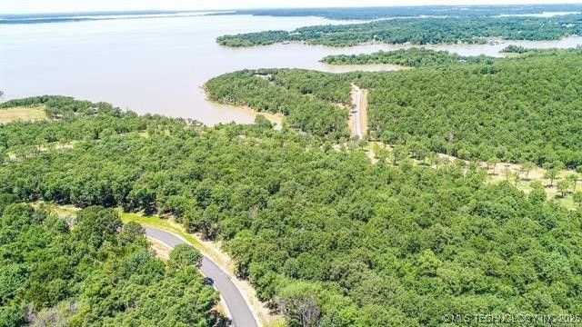 219 Patriot Pointe Avenue, Eufaula, OK 74432